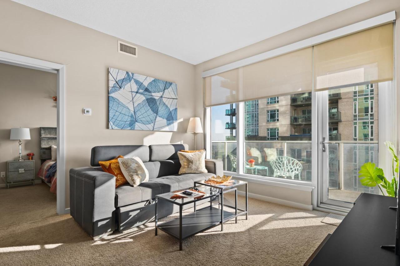 Stylish Downtown Condos By Globalstay YYC Exteriör bild